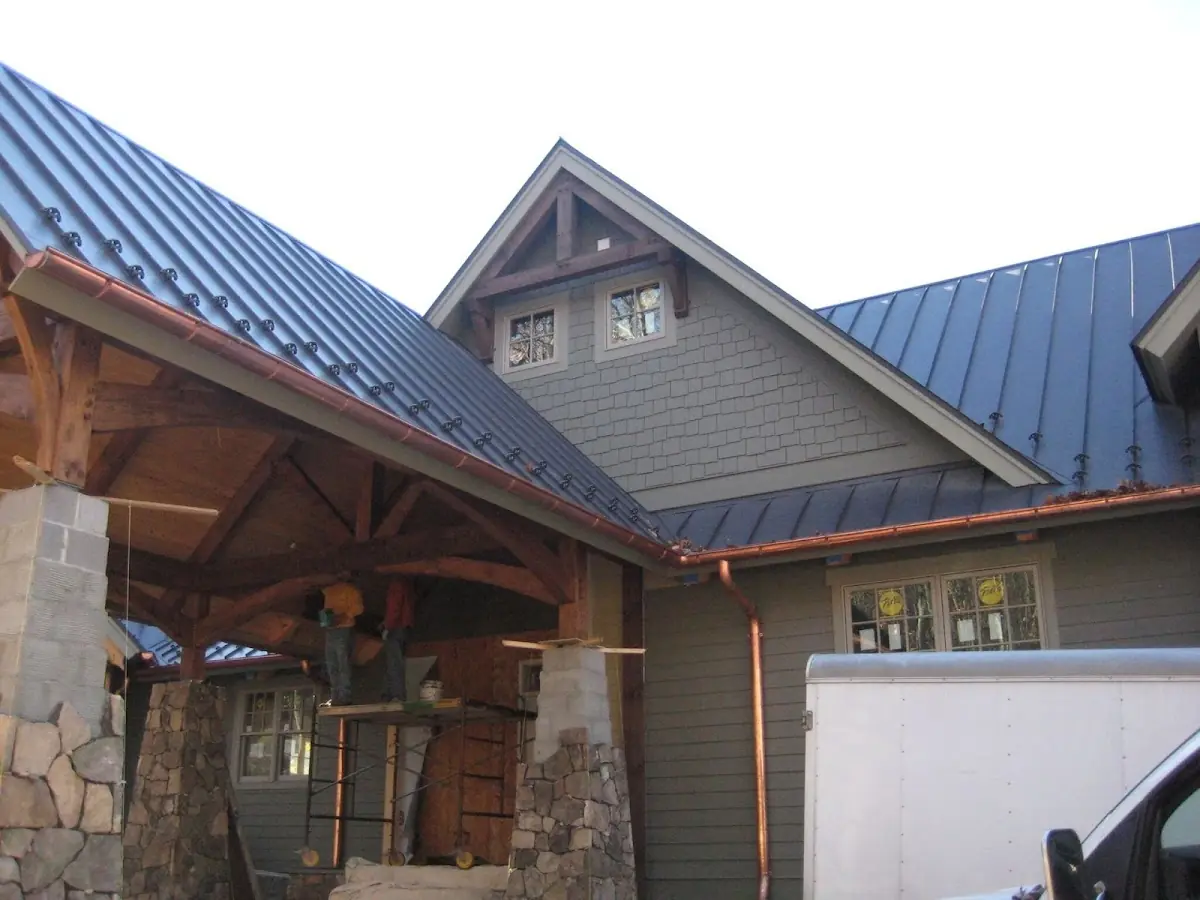 Craftsman Roofing team delivering quality roofing work in Winnetka
